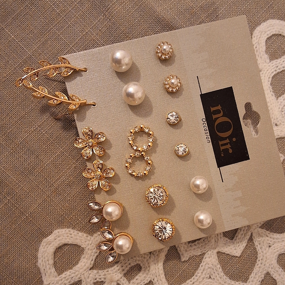 NOIR, NWT, Occasion Various Rhinestone, Pearl Gold Earring Set - Picture 4 of 5